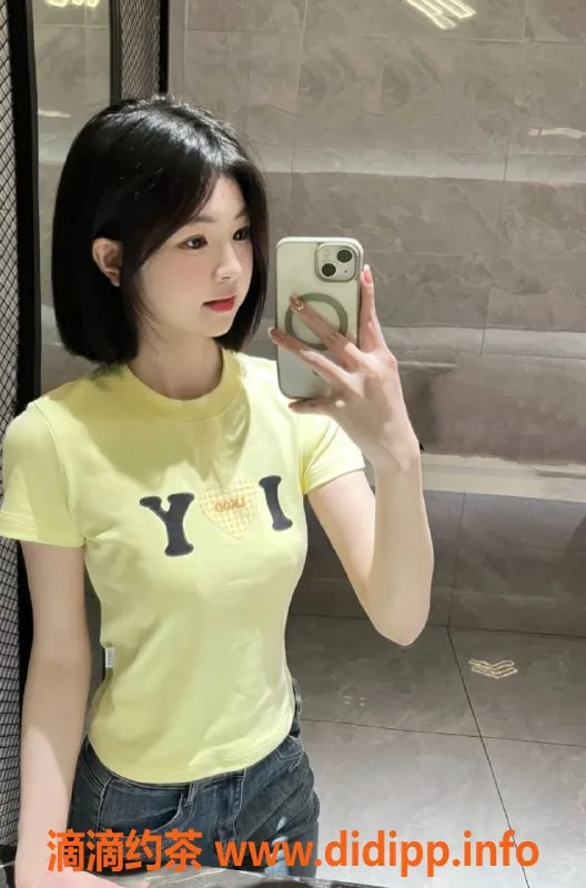 常州楼凤-武进莎莎，162cm短发嫩妹，800元绝佳陪浴体验