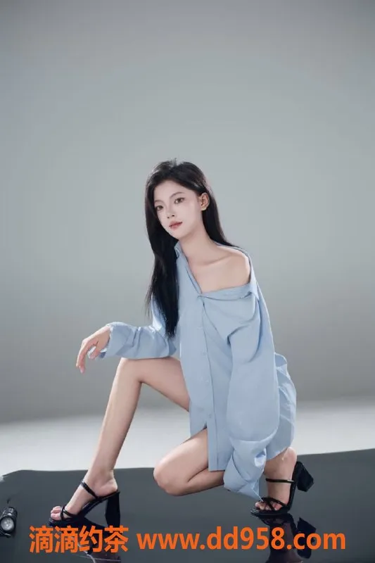 常州楼凤-武进白虎菲菲，165cm/82斤，800元体验嫩妹魅力