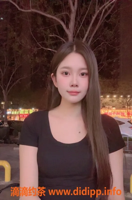 无锡楼凤-梁溪区紫月，160cm、42kg高颜值模特陪浴享受