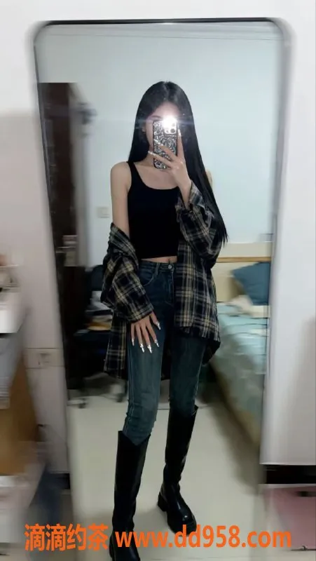 常州楼凤-新北御姐165高、95重、C胸，服务多样，700起