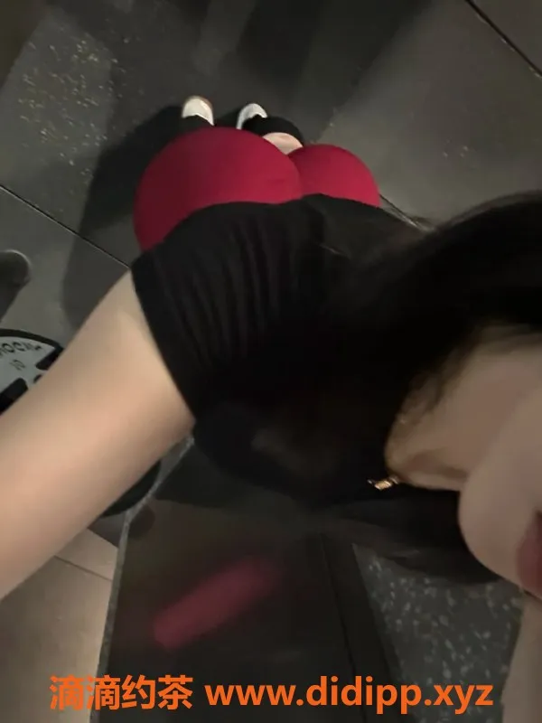 无锡楼凤-滨湖区高颜值栗子，163cm 47kg 纯享服务