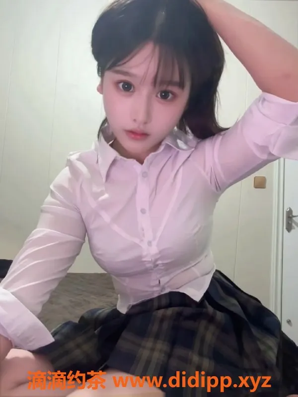 无锡楼凤-滨湖区高颜值栗子，163cm 47kg 纯享服务