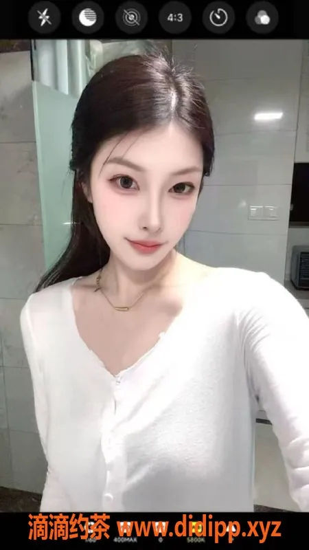 常州楼凤-武进极品御姐，168cm身高，99斤D胸，800起