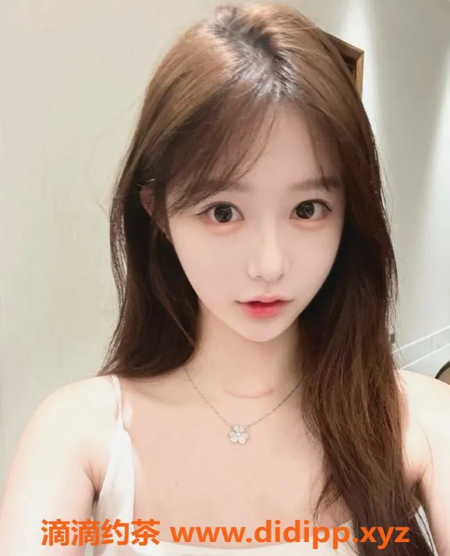 无锡楼凤-梦梦外出区高颜值制服丝袜服务，身材诱人