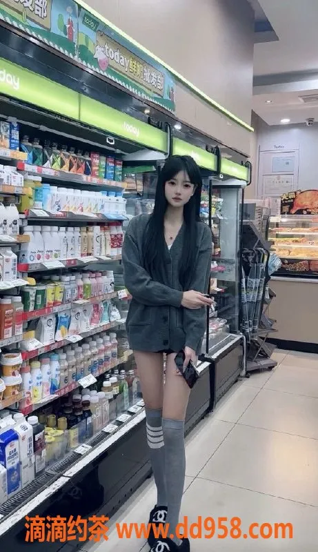 常州楼凤-武进猫猫学妹，165cm甜美嫩妹等你来撩！