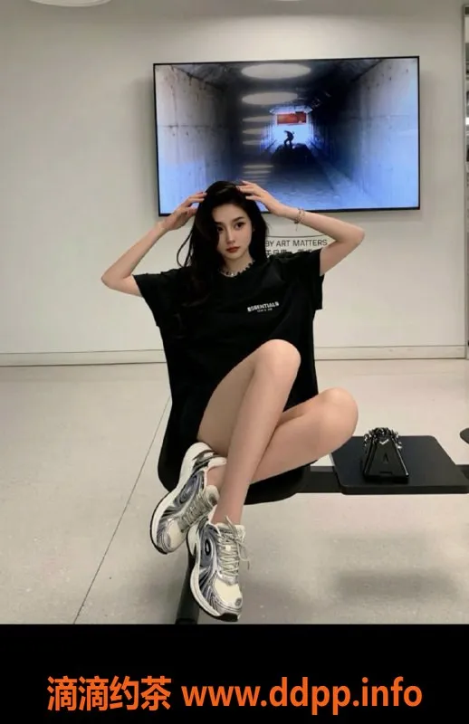 无锡楼凤-惠山区小热巴，高颜值模特服务，173/49kg