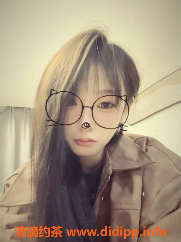 沈阳楼凤-小瑜：颜值9.51，服务态度超赞，价格600