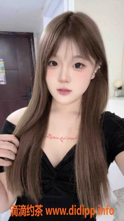 常州楼凤-新北18岁嫩妹170cm，陪浴口交服务，超值体验