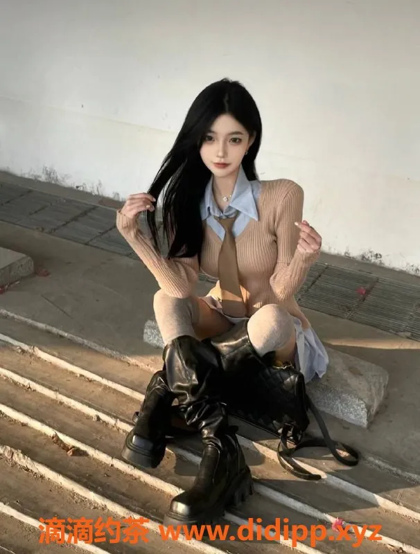 北京楼凤-丰台萌妹青青、小白，优质服务只需千元