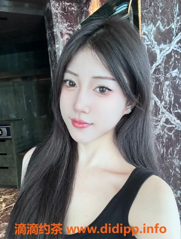 广州楼凤-佛山禅城小诺，22岁，165cm，38C，46kg，让你欲罢不能！