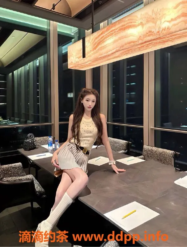 乌鲁木齐楼凤-168D美乳与翘臀，体验沉浸式服务