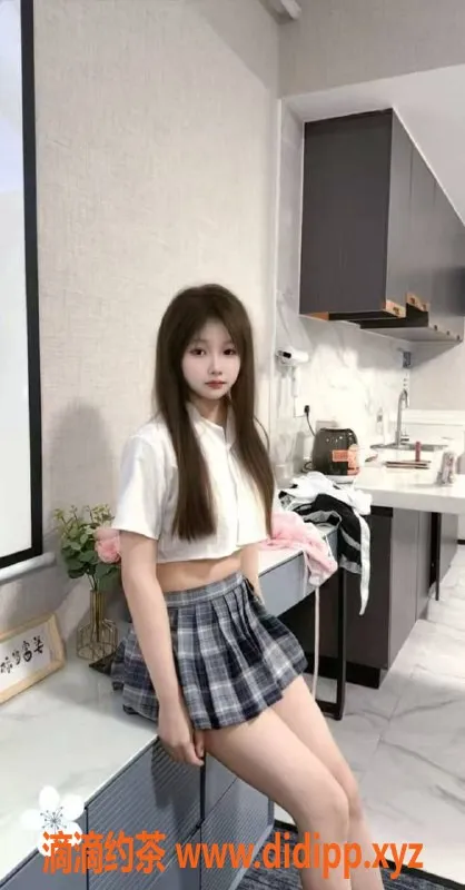 东莞楼凤-大朗微微，700元优质服务，双向沟通