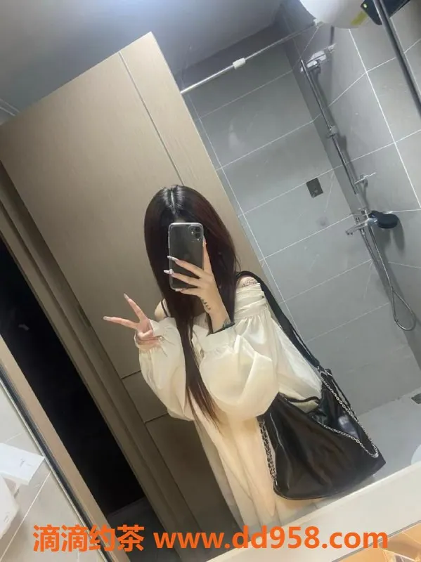 无锡楼凤-惠山区高颜值子沐，165cm，45kg，陪浴服务