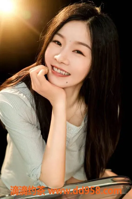 中山楼凤-中山三角两位美女，300快餐400洗吹做