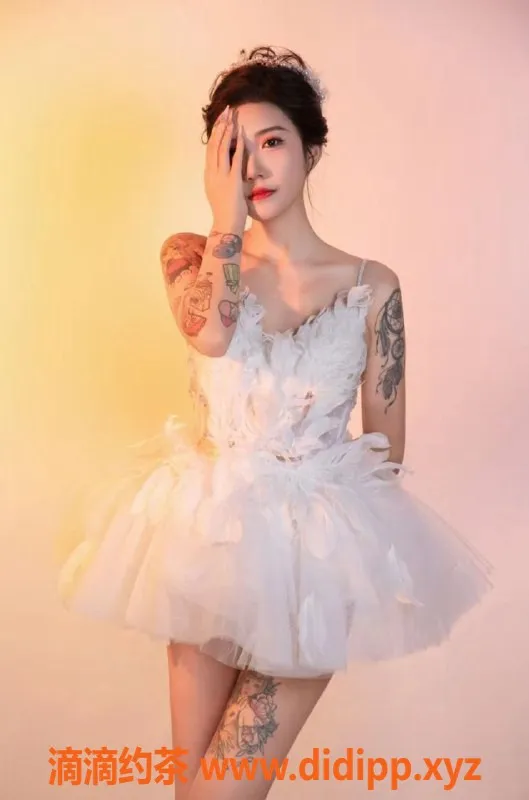 惠州楼凤-惠阳朱竹清，21岁，1.71m，49kg，陪洗服务