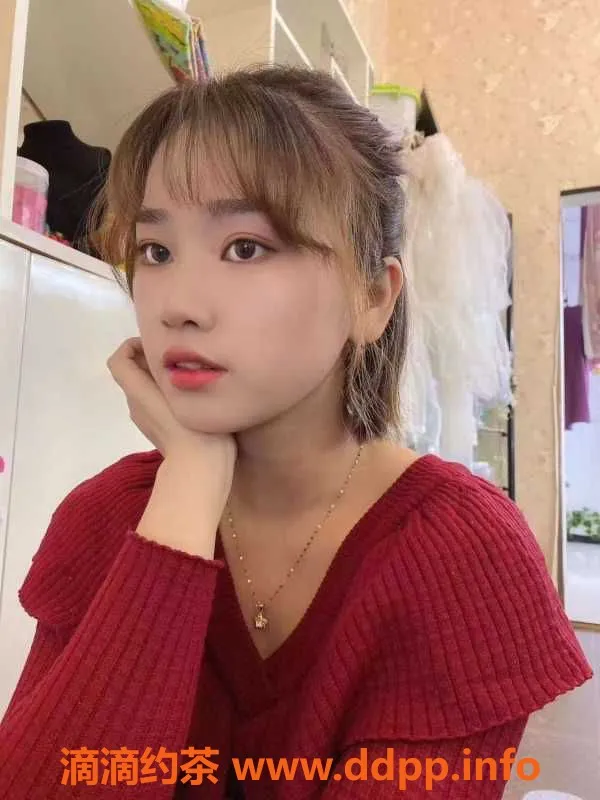 广州楼凤-黄埔纯情美少女小雅，21岁，168cm，48kg