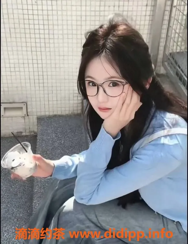 上海楼凤-杨浦沐沐，162高52斤，36C，期待你的约会！