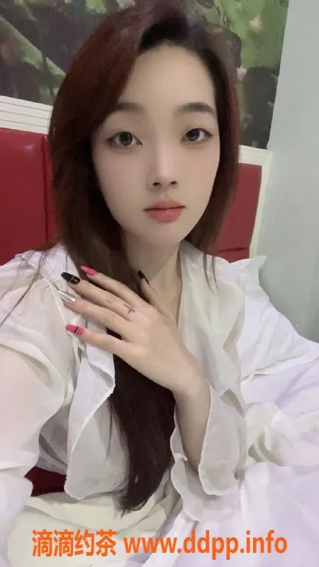 杭州楼凤-余杭区小樱桃，164CM，43KG，亲密服务任你选