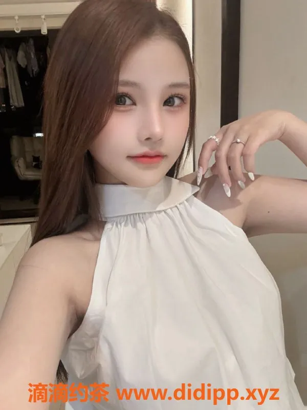 上海楼凤-普陀小五同学，18岁D罩杯，完美服务