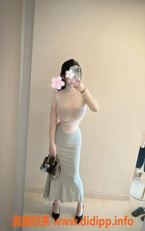 北京楼凤-朝阳雅乐，166cm F杯白虎妹，纯欲服务1200/P