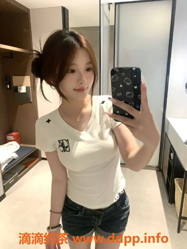 广州上门服务-天河19岁学妹乐初，165身高，茶水费600起