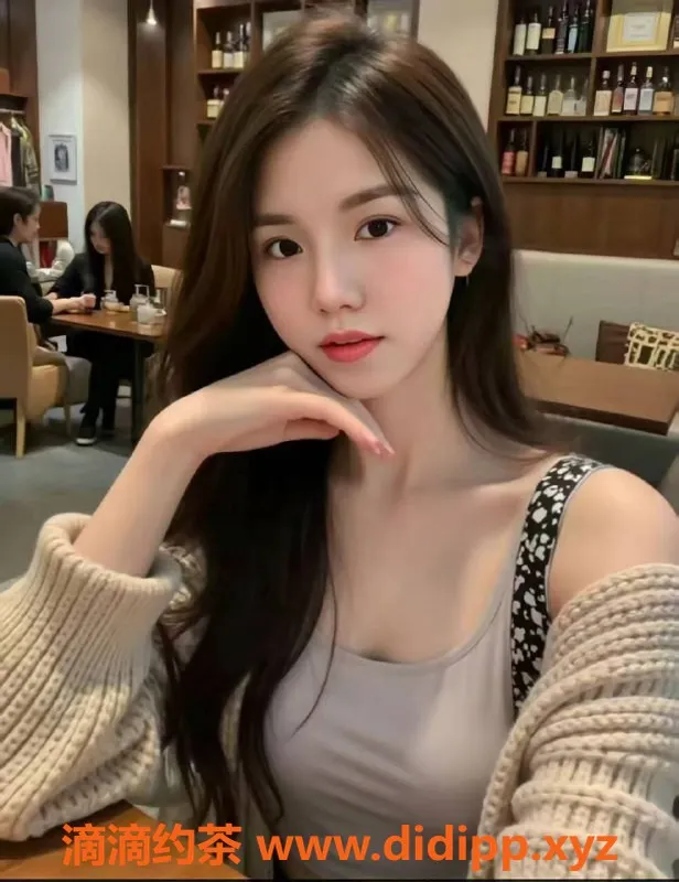 中山楼凤-港口两位蓝衣萝莉，300快餐服务