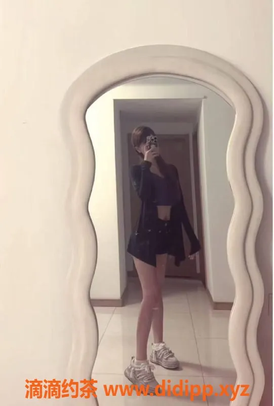 杭州楼凤-萧山区雨晴，700元陪浴，粉嫩小妹