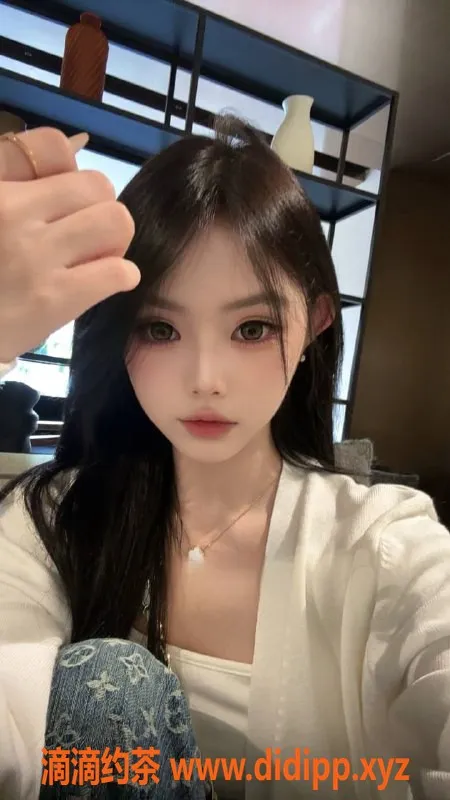 台州楼凤-台州黎伊儿：161cm身材，40kg清新美女来袭