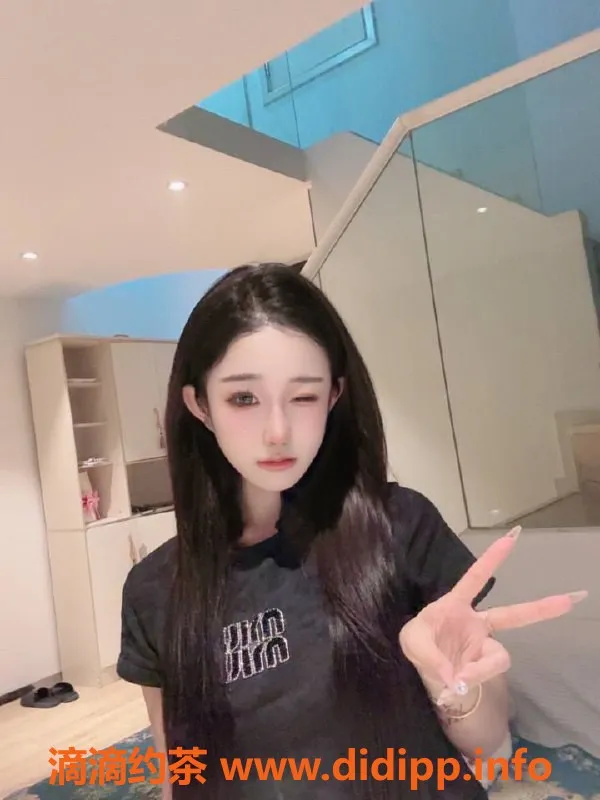 台州楼凤-台州黄岩昭昭 19岁168cm C+身材 600元品茶