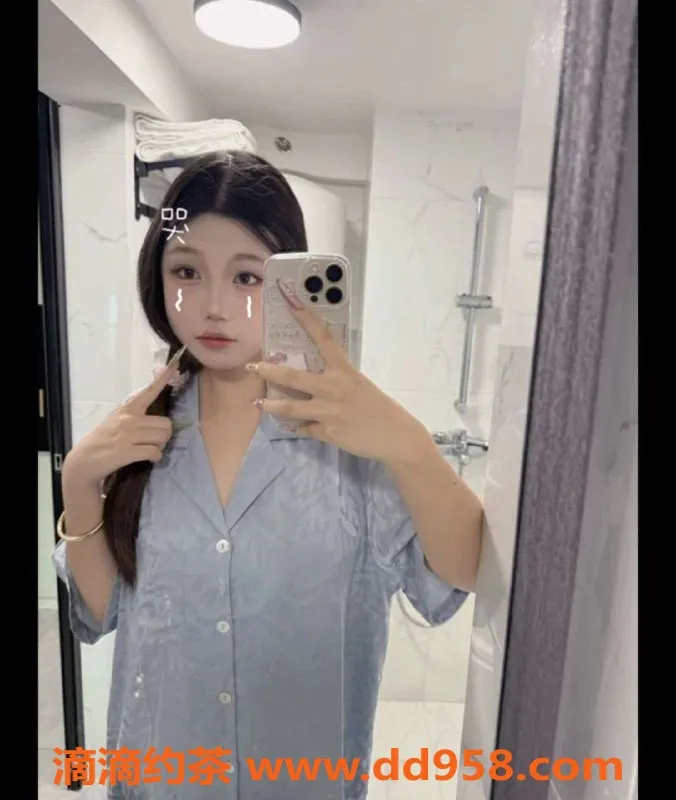 广州上门服务-广州天河18岁嫩妹苏苏，165cm，双飞可上门