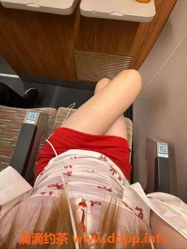 广州上门服务-广州天河18岁嫩妹苏苏，165cm，双飞可上门