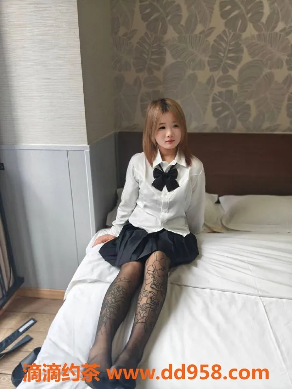 成都楼凤-成华区糯糯，16岁165cm，93斤，女友感满分！