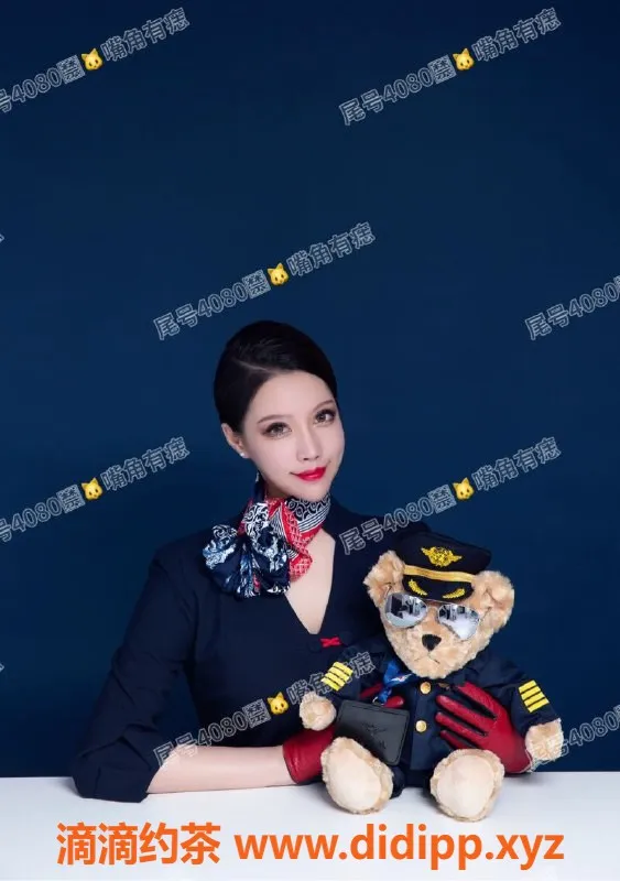 无锡楼凤-梁溪区高颜值空姐，177cm/52kg，真诚陪伴