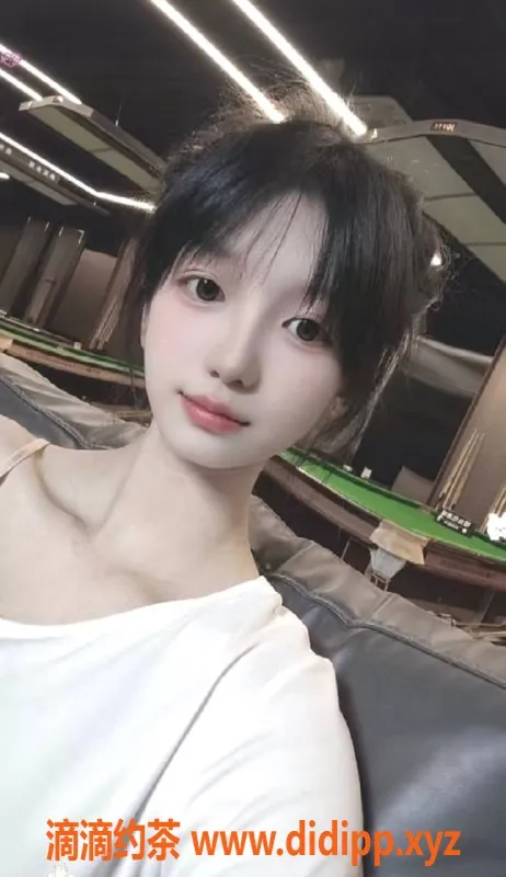 兰州上门服务-小辣椒18岁 上门服务 165身高 90体重