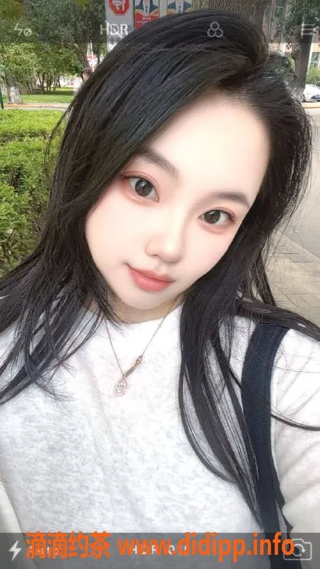 北京楼凤-朝阳双井苏苏，24岁C+罩杯，茶费1K