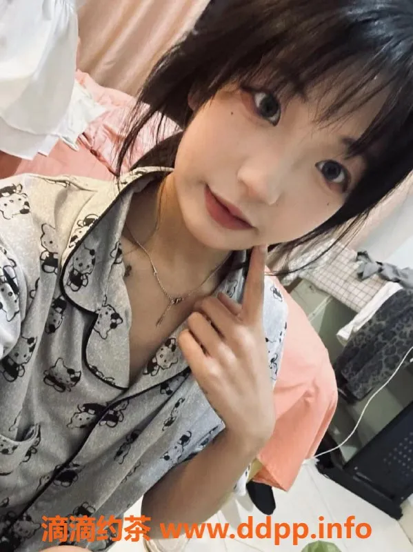 成都楼凤-成都丫丫16岁小巧妹，700元体验服务