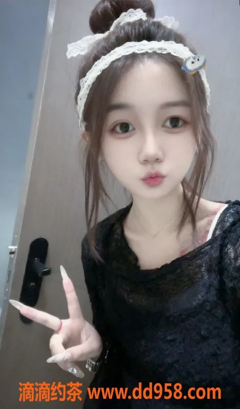 常州楼凤资源信息,武进凤凤，166CM嫩妹，600元陪浴服务