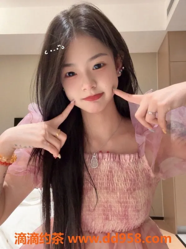 常州楼凤-武进小玉，18岁嫩妹，1000元起体验陪浴服务