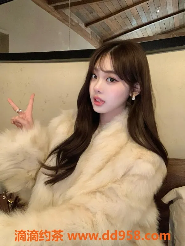 无锡楼凤-惠山区苏落落，舌吻无套，超值1100元起