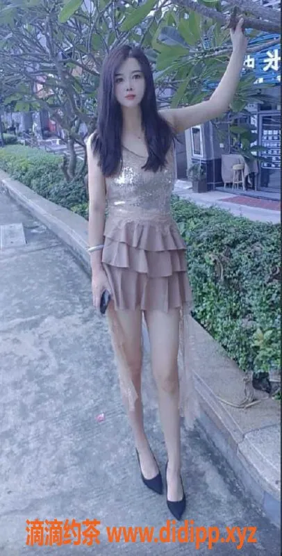 深圳楼凤-南山薇薇，25岁，166cm，499元起，深圳楼凤