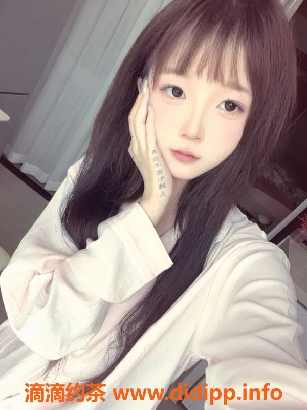 常州楼凤-武进睡不醒18岁嫩妹，身高160，课费700/p