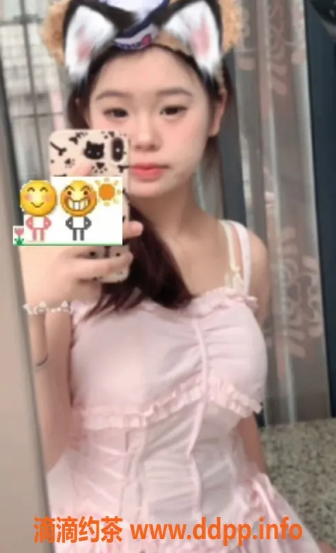 中山楼凤-东区18岁糖糖，C+胸围，服务500起