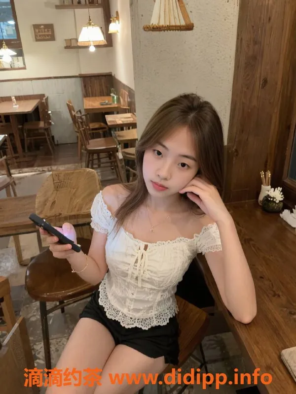 中山楼凤资源信息,西区阿狸，18岁，B罩杯，700起魅力服务