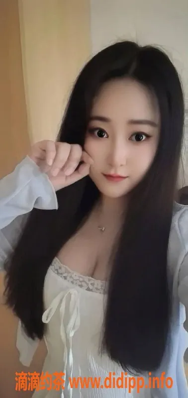 中山楼凤资源信息,江门江海三位嫩模，洗吹做只需450元！