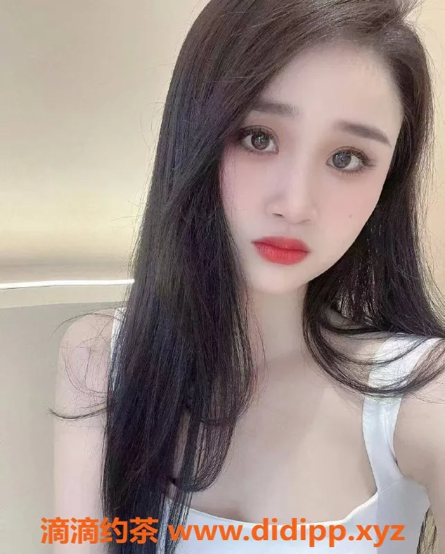 中山楼凤-江海四位00后妹子服务，洗吹做只需400元