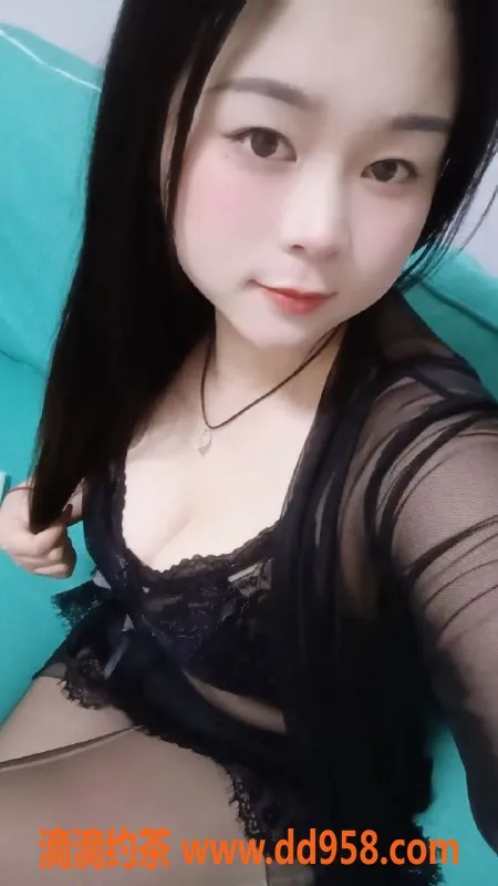 中山楼凤-古镇20岁燕燕，158cm 36D，超值按摩体验