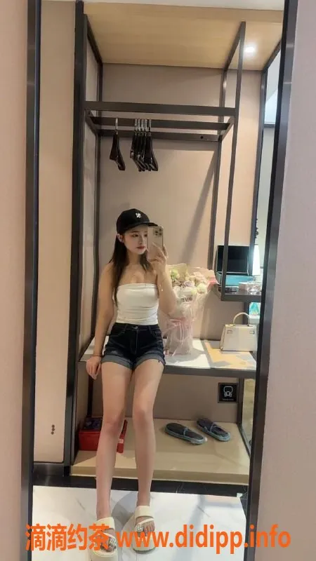 常州楼凤-武进巧巧，165cm嫩妹，600元陪浴服务