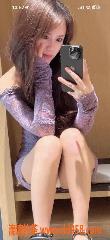 广州楼凤-白云萝莉维妮，轻松享受600p课程