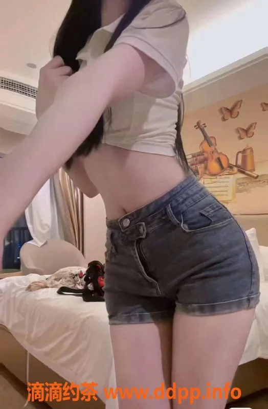 成都楼凤-青羊御姐凌薇，课时费6p，身材超赞