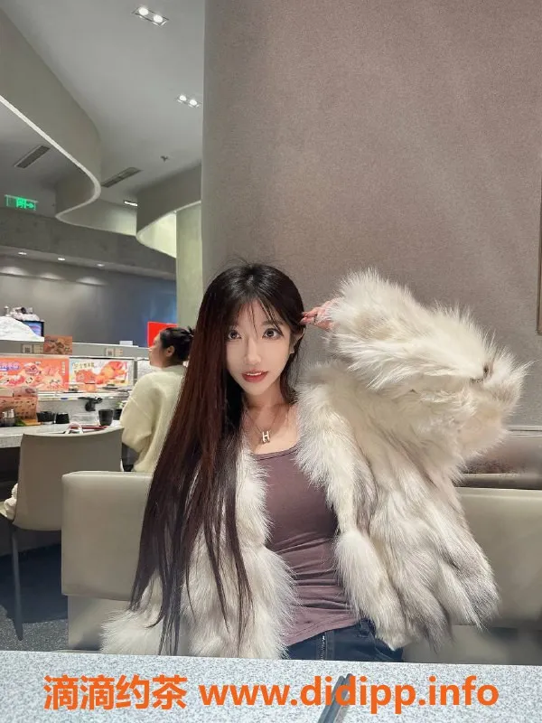 北京楼凤-百子湾琳琳酱，嫩妹3T内衣批发，超值20z起